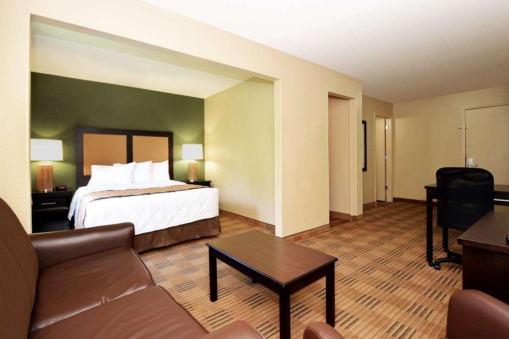 Extended Stay America Suites - Raleigh - Cary - Harrison Ave Room photo