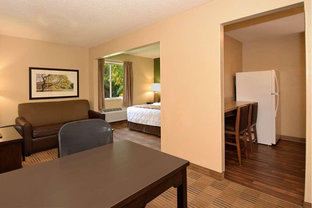 Extended Stay America Suites - Raleigh - Cary - Harrison Ave Room photo