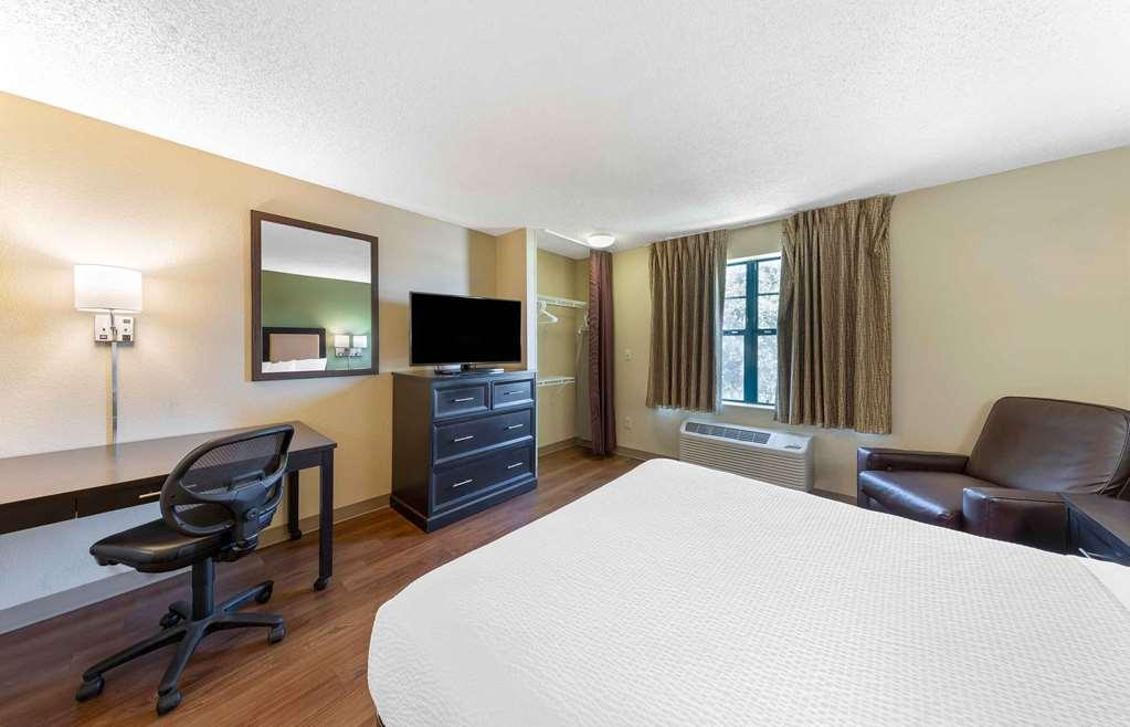 Extended Stay America Suites - Raleigh - Cary - Harrison Ave Room photo